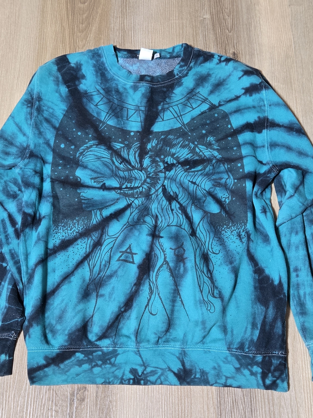 EARTHBOUND Teal and Black Tie-Dye Graphic Sweatshirt